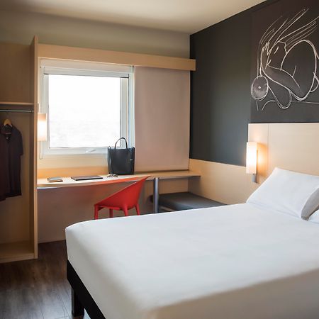 Ibis Irapuato Hotell Exteriör bild
