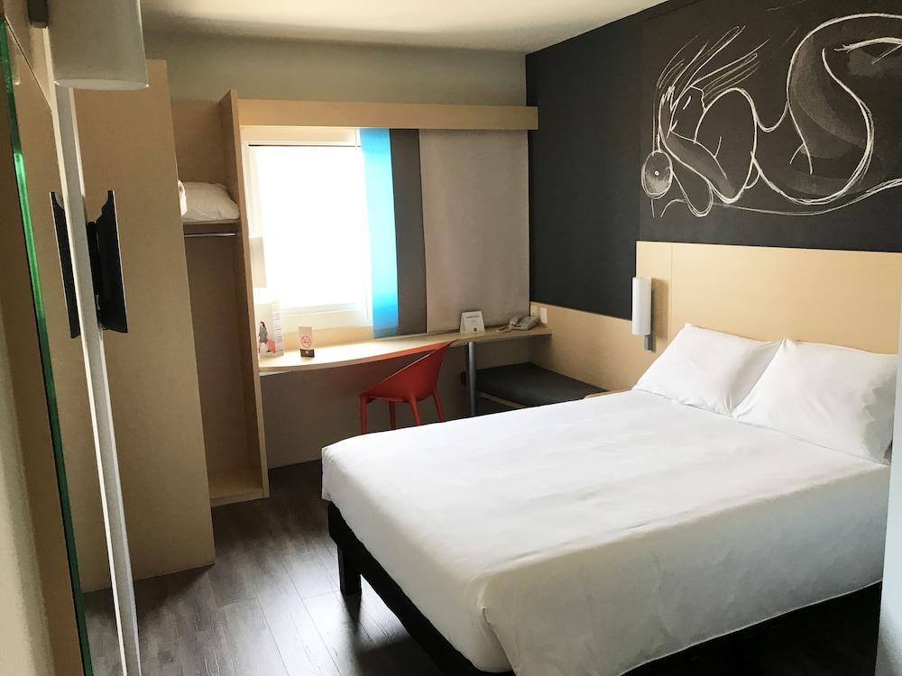 Ibis Irapuato Hotell Exteriör bild
