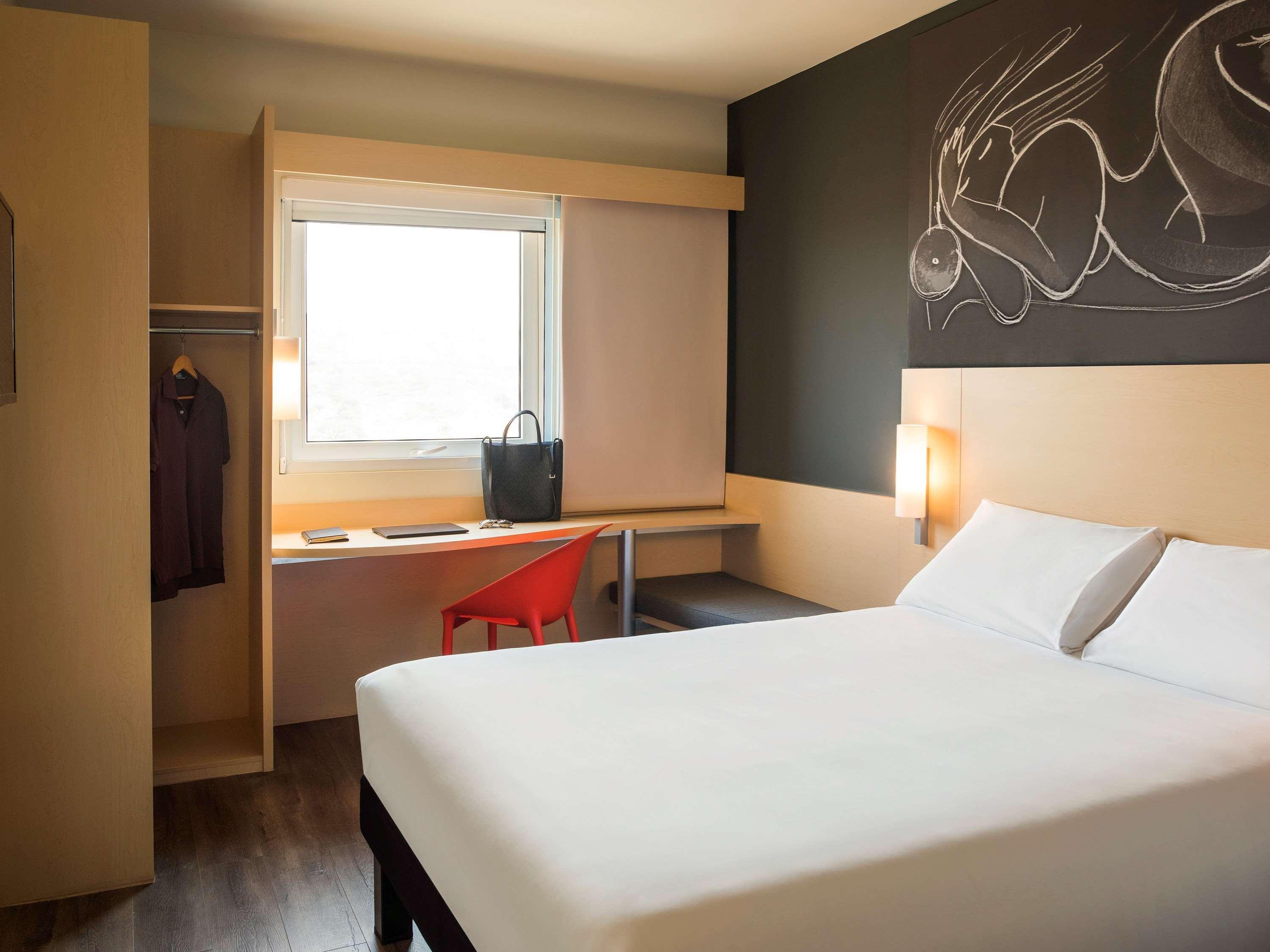 Ibis Irapuato Hotell Exteriör bild