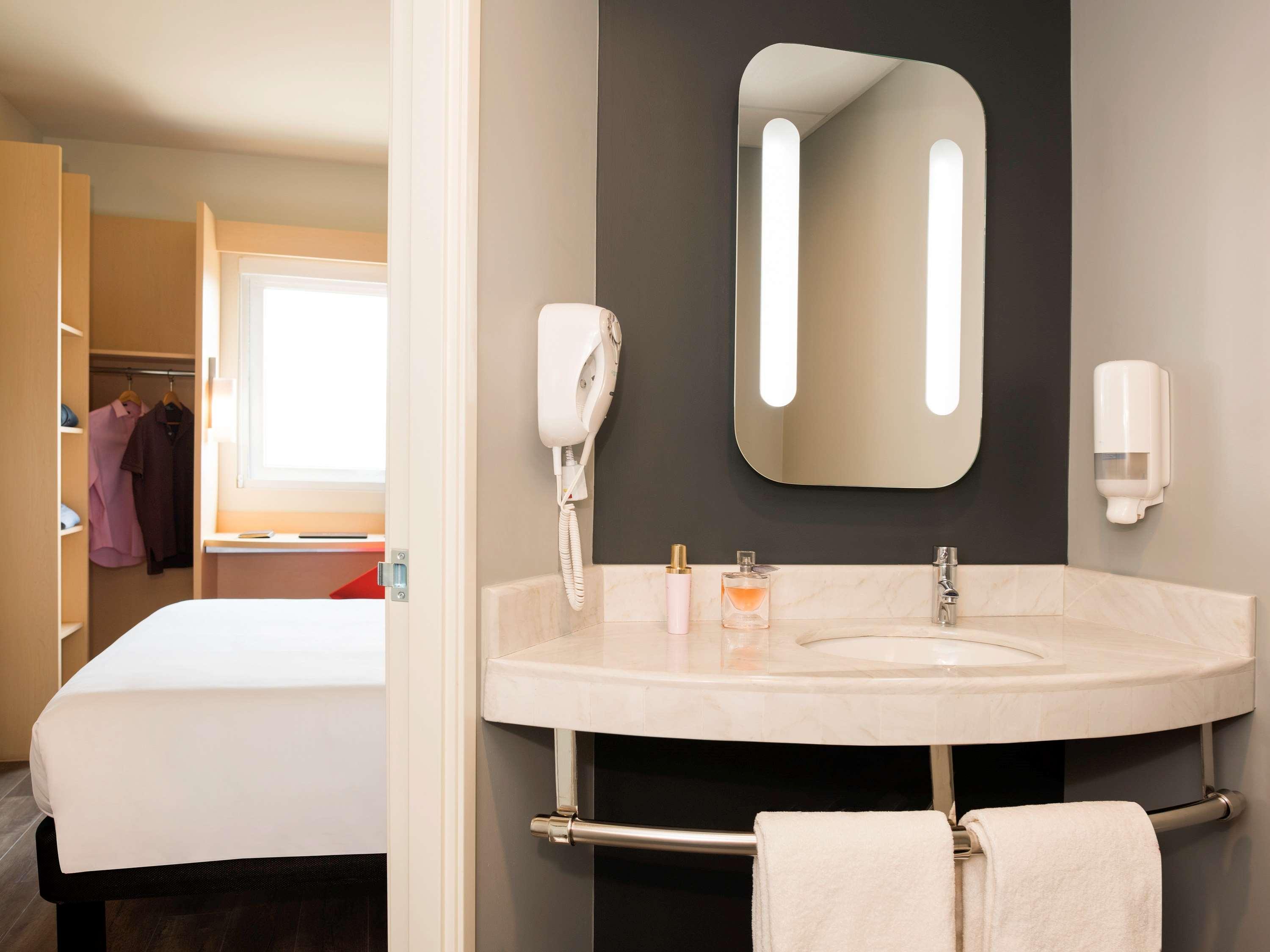 Ibis Irapuato Hotell Exteriör bild