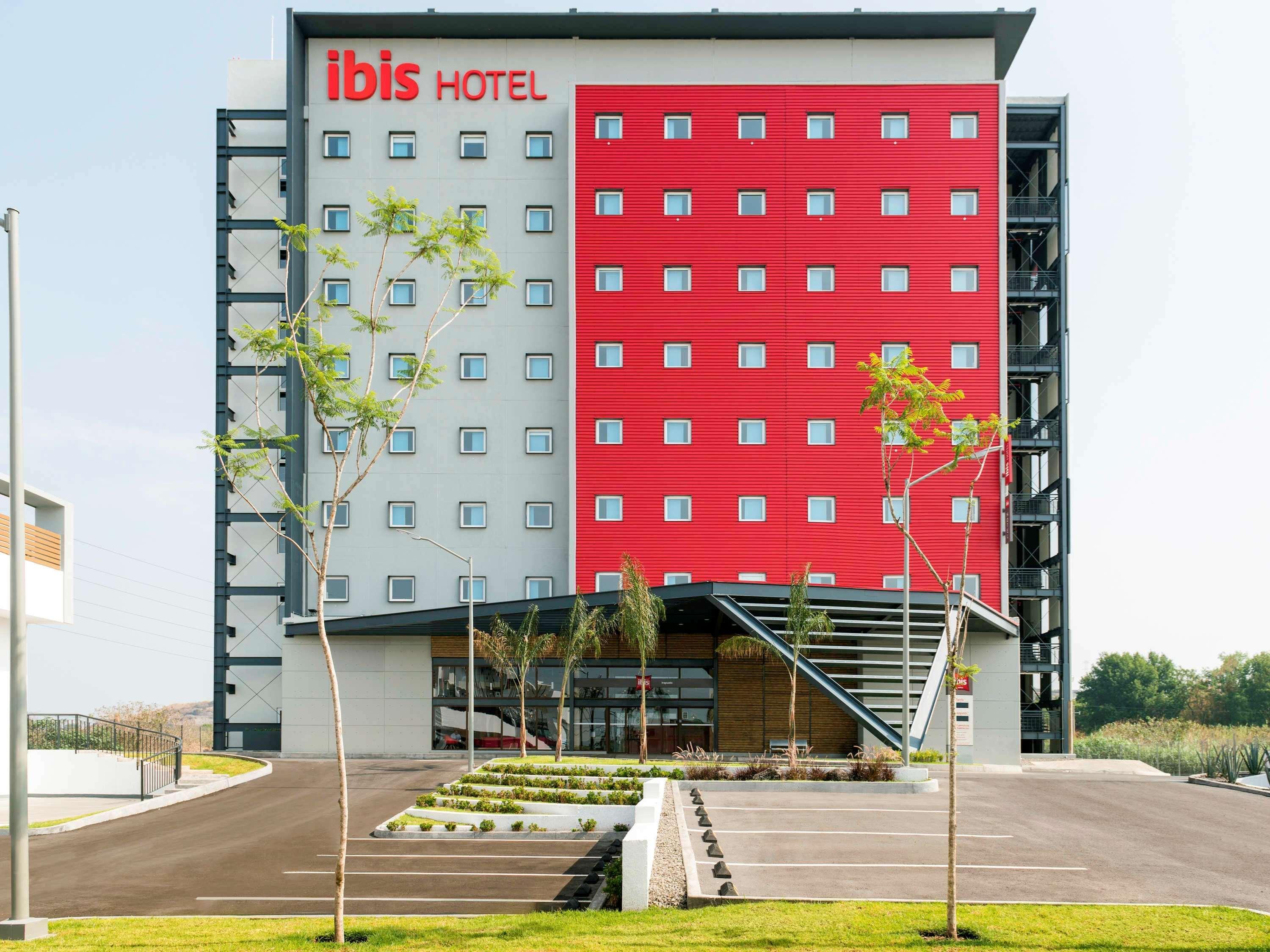 Ibis Irapuato Hotell Exteriör bild
