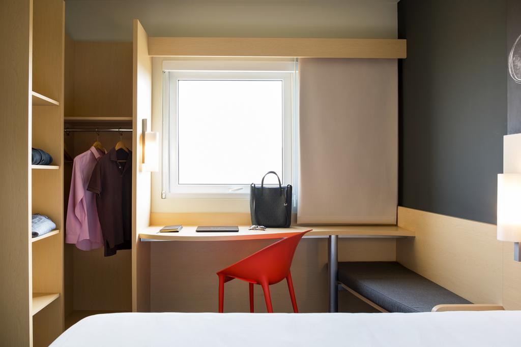 Ibis Irapuato Hotell Exteriör bild